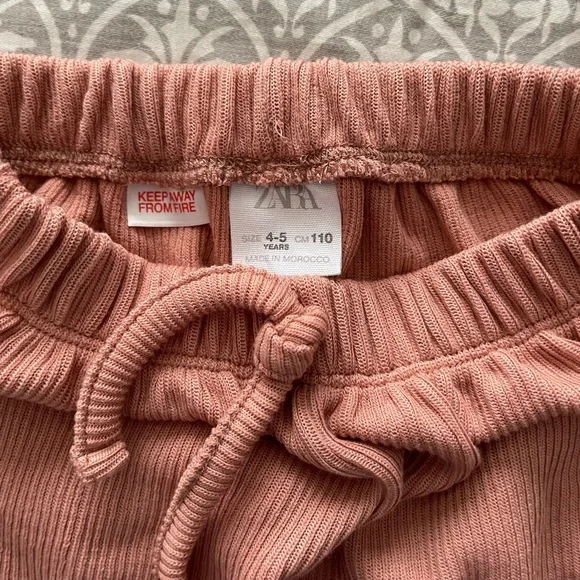 NWOT - Zara Joggers - Size 4-5 - Picture 4 of 4